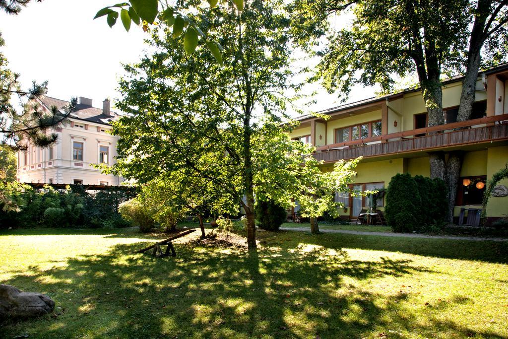 Appartementhaus Witzmann Bad Voeslau Εξωτερικό φωτογραφία